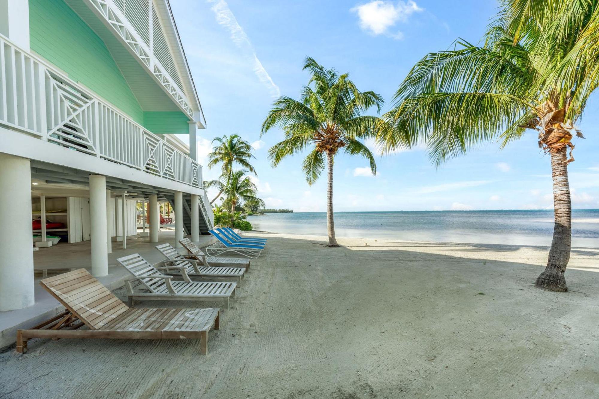 'The Cottage' At Rum Point - Private Getaway Driftwood Village Экстерьер фото